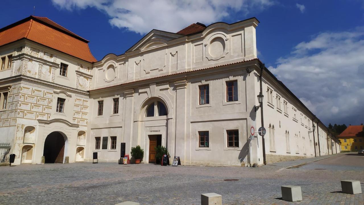 Zamecky Hostel Литомишль Экстерьер фото