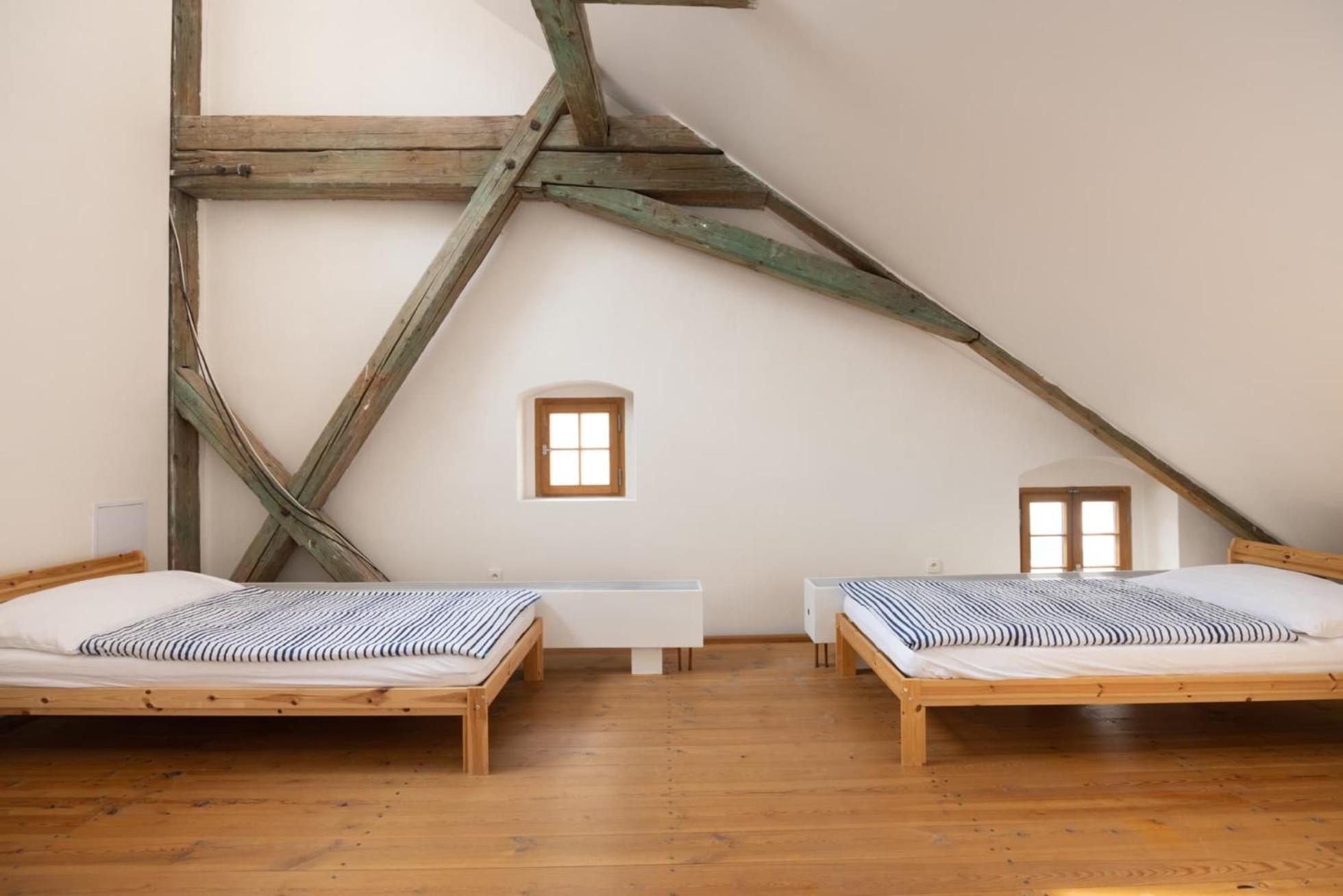 Zamecky Hostel Литомишль Номер фото