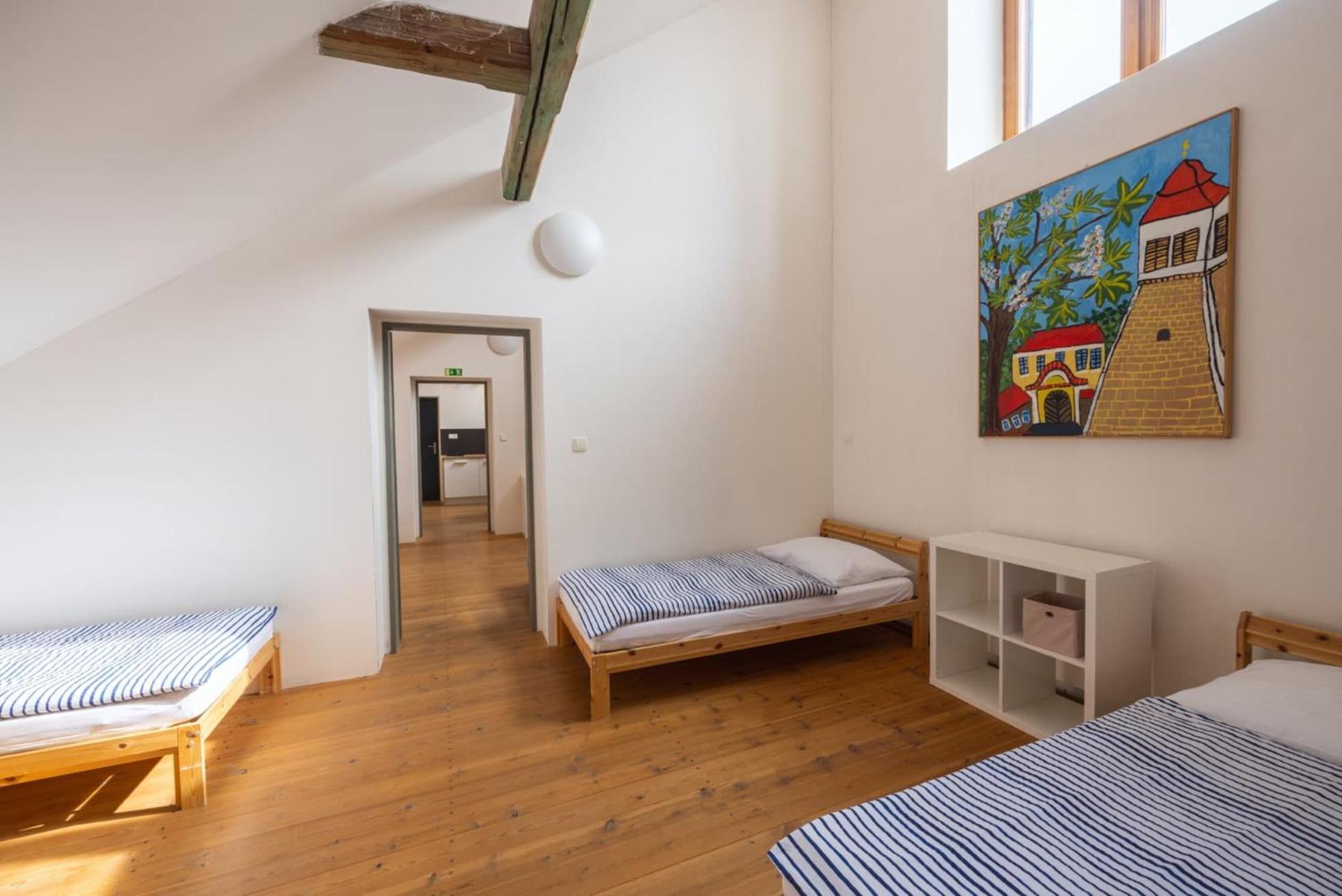Zamecky Hostel Литомишль Номер фото